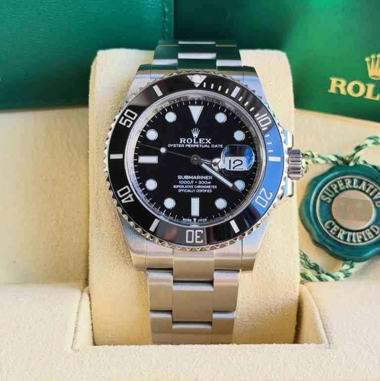 ROLEX SUBMARINER DATE OYSTERSTEEL BLACK